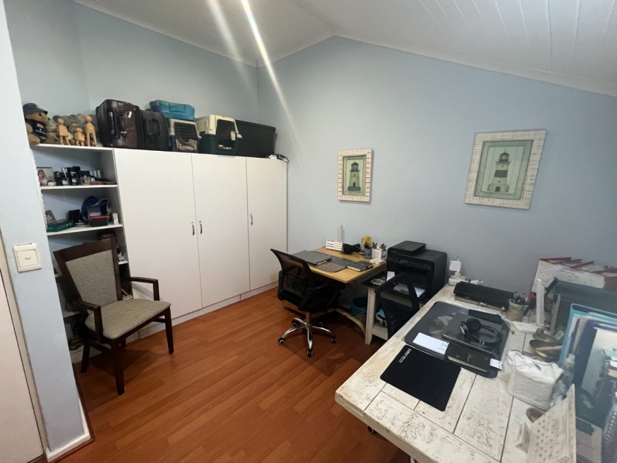 2 Bedroom Property for Sale in Keurboomstrand Western Cape
